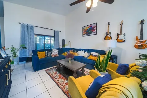 4975 NW 82nd Terrace Lauderhill FL 33351