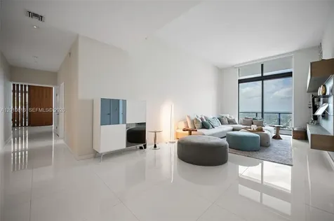 88 SW 7th Street Miami FL 33130