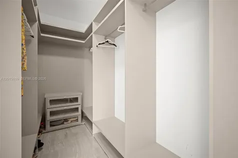 88 SW 7th Street Miami FL 33130