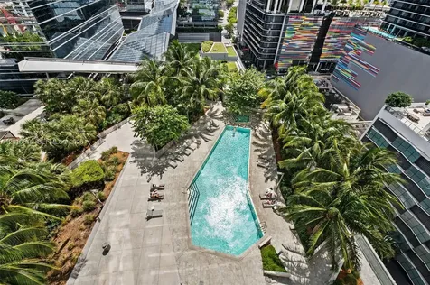 88 SW 7th Street Miami FL 33130