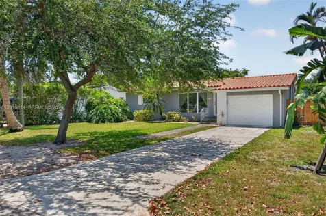 11400 NE 9th Avenue Biscayne Park FL 33161