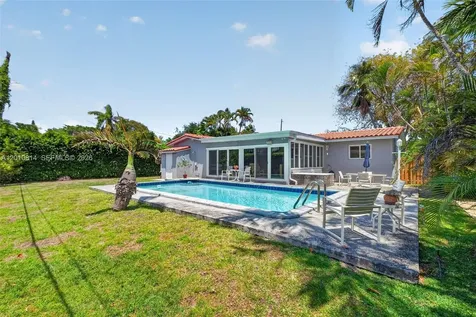 11400 NE 9th Avenue Biscayne Park FL 33161