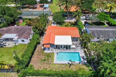 11400 NE 9th Avenue Biscayne Park FL 33161