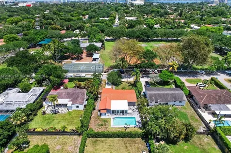 11400 NE 9th Avenue Biscayne Park FL 33161
