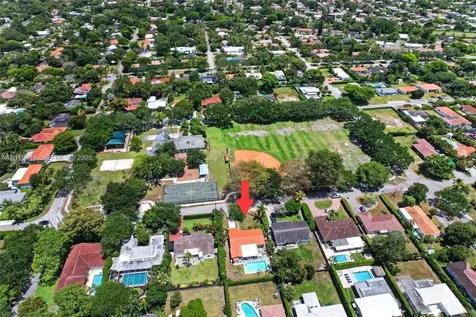 11400 NE 9th Avenue Biscayne Park FL 33161
