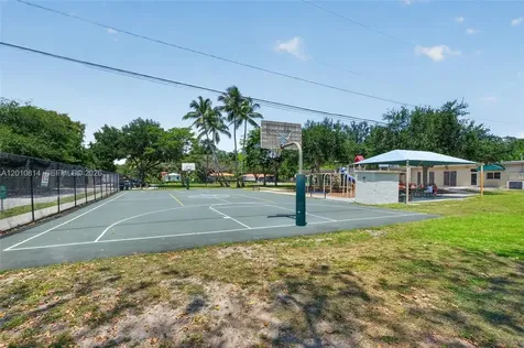 11400 NE 9th Avenue Biscayne Park FL 33161