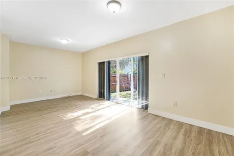 631 SW 10th Street Florida City FL 33034
