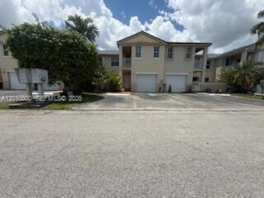 9167 Fontainebleau Boulevard Miami FL 33172