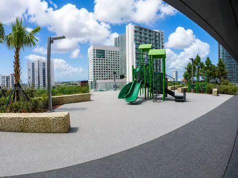88 SW 7th Street Miami FL 33130