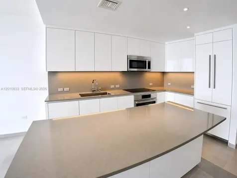 88 SW 7th Street Miami FL 33130