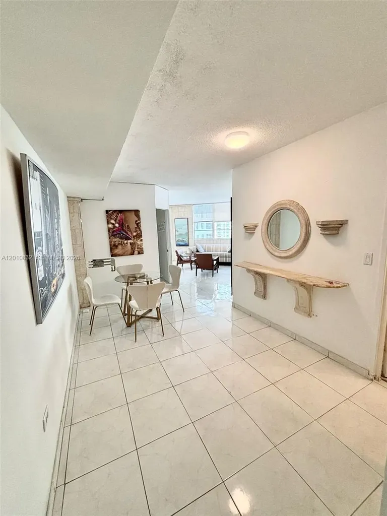 905 Brickell Bay Drive Miami FL 33131
