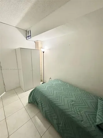 905 Brickell Bay Drive Miami FL 33131