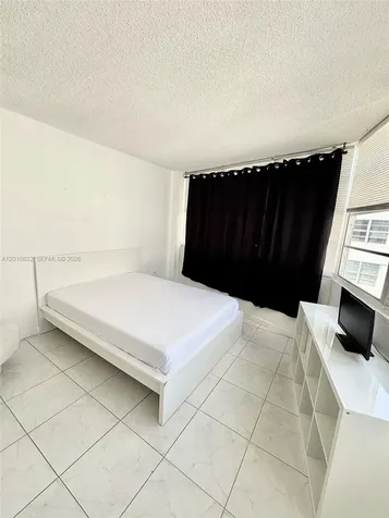 905 Brickell Bay Drive Miami FL 33131