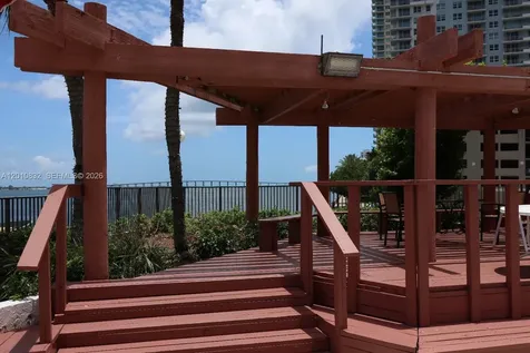 905 Brickell Bay Drive Miami FL 33131