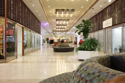 905 Brickell Bay Drive Miami FL 33131