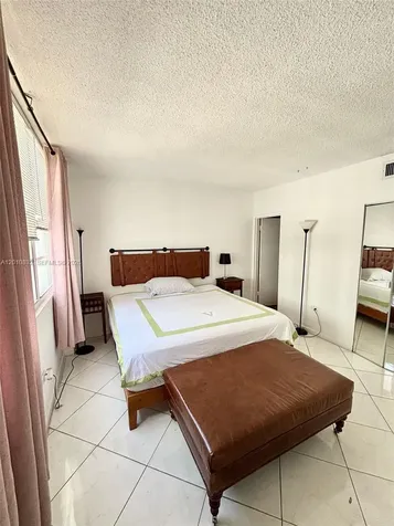 905 Brickell Bay Drive Miami FL 33131