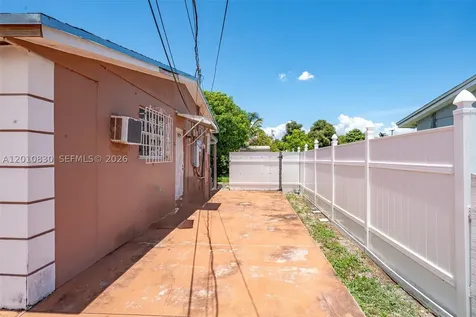 18010 NW 48th Court Miami Gardens FL 33055