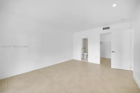 7483 SW 82nd Street Miami FL 33143