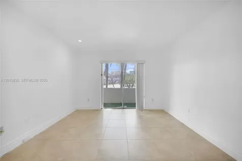 7483 SW 82nd Street Miami FL 33143
