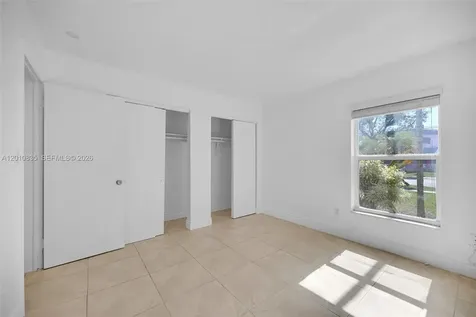 7483 SW 82nd Street Miami FL 33143