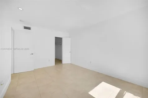 7483 SW 82nd Street Miami FL 33143