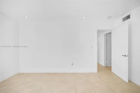 7483 SW 82nd Street Miami FL 33143