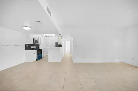 7483 SW 82nd Street Miami FL 33143