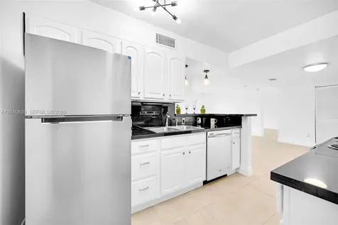 7483 SW 82nd Street Miami FL 33143