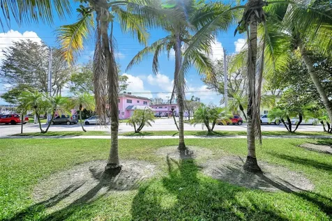 7483 SW 82nd Street Miami FL 33143