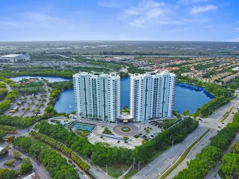 2641 N Flamingo Road Sunrise FL 33323