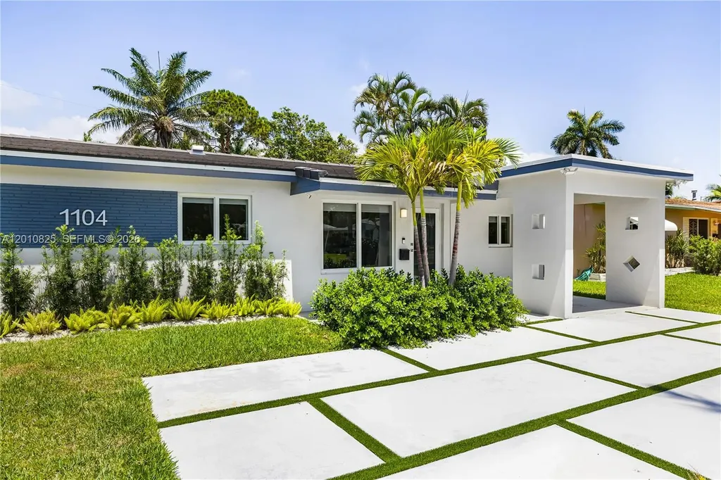 1104 N 13th Terrace Hollywood FL 33019