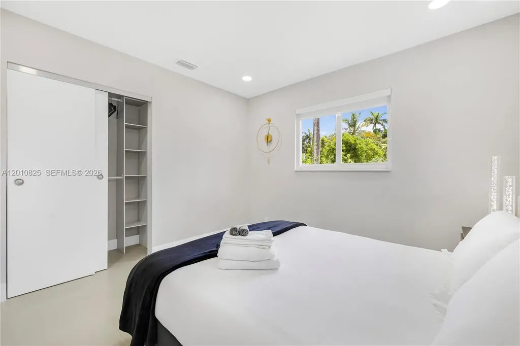 1104 N 13th Terrace Hollywood FL 33019
