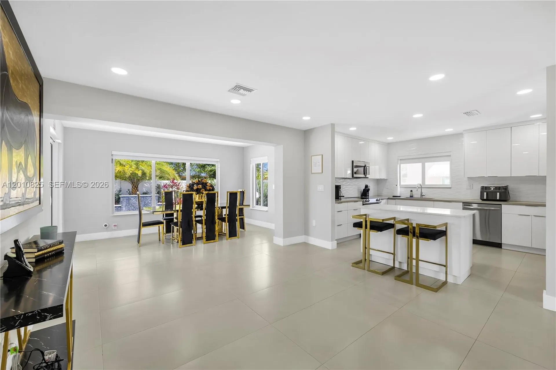 1104 N 13th Terrace Hollywood FL 33019