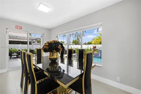 1104 N 13th Terrace Hollywood FL 33019