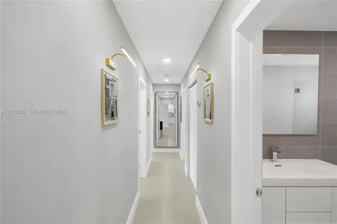 1104 N 13th Terrace Hollywood FL 33019