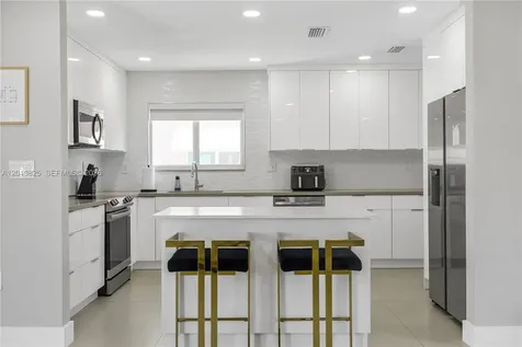 1104 N 13th Terrace Hollywood FL 33019