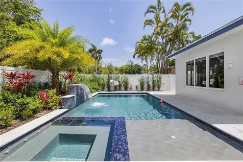 1104 N 13th Terrace Hollywood FL 33019