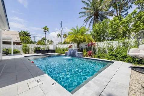 1104 N 13th Terrace Hollywood FL 33019