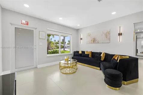 1104 N 13th Terrace Hollywood FL 33019
