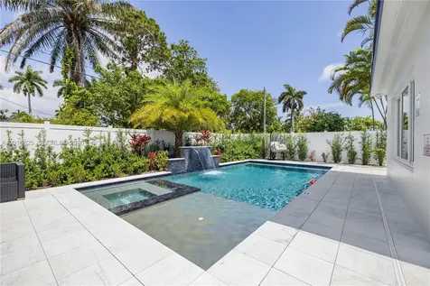 1104 N 13th Terrace Hollywood FL 33019