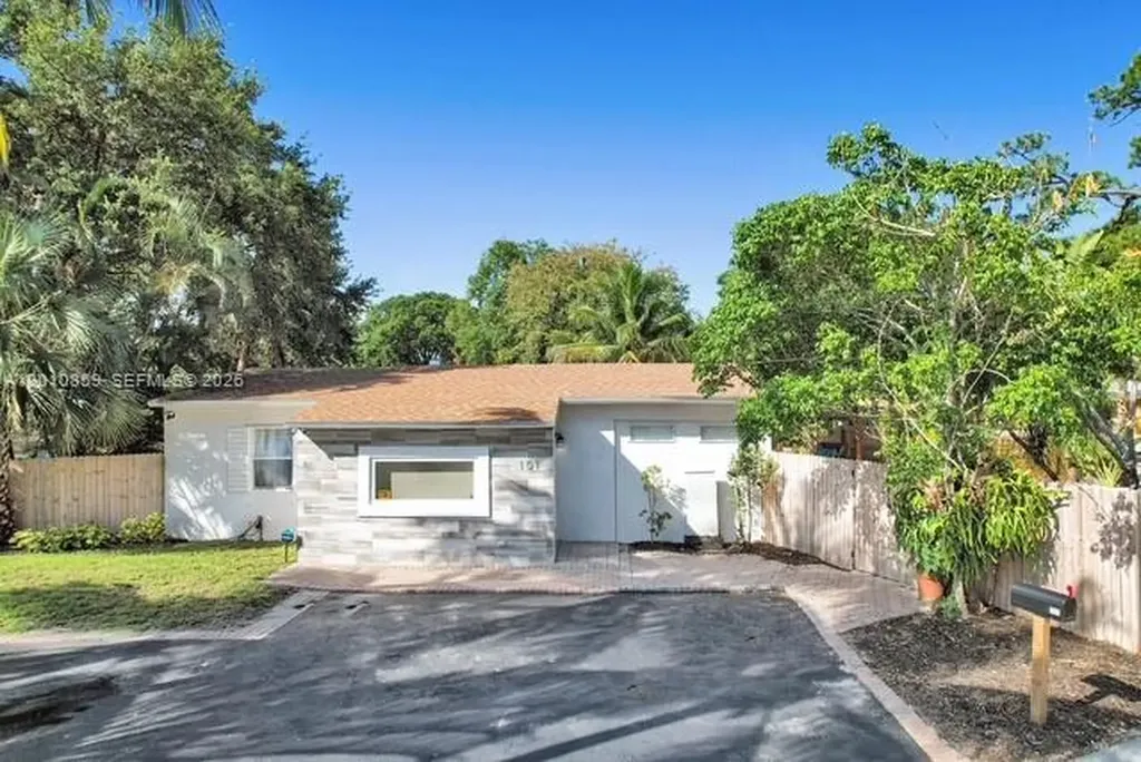 101 SW 22nd Avenue Fort Lauderdale FL 33312