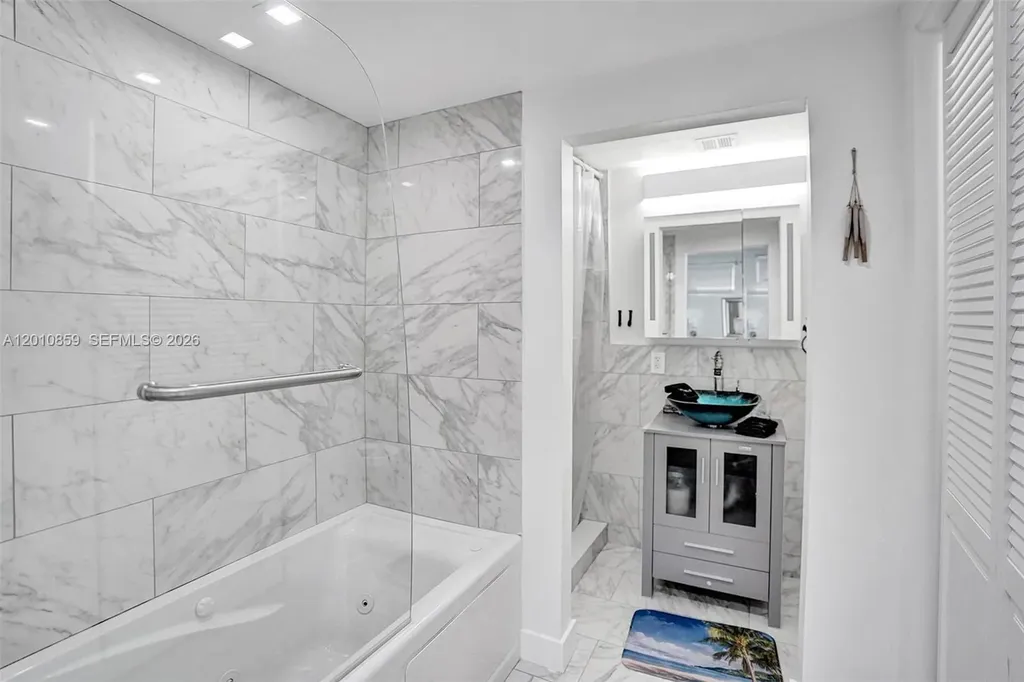 101 SW 22nd Avenue Fort Lauderdale FL 33312