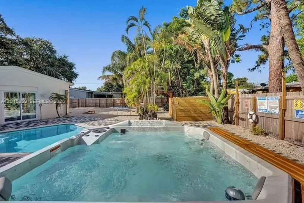101 SW 22nd Avenue Fort Lauderdale FL 33312