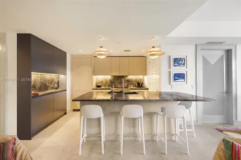 5875 Collins Avenue Miami Beach FL 33140