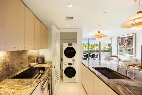 5875 Collins Avenue Miami Beach FL 33140