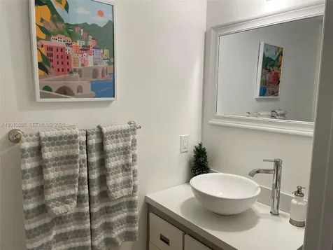 18671 Collins Avenue Sunny Isles Beach FL 33160