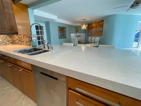 18671 Collins Avenue Sunny Isles Beach FL 33160