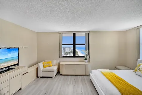 2301 S Ocean Drive Hollywood FL 33019