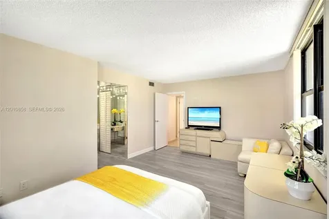2301 S Ocean Drive Hollywood FL 33019