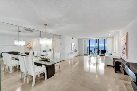 2301 S Ocean Drive Hollywood FL 33019